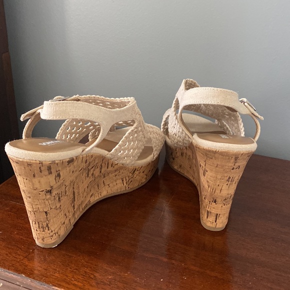 Sonoma natural wedge sandals size 10 - Picture 4 of 5